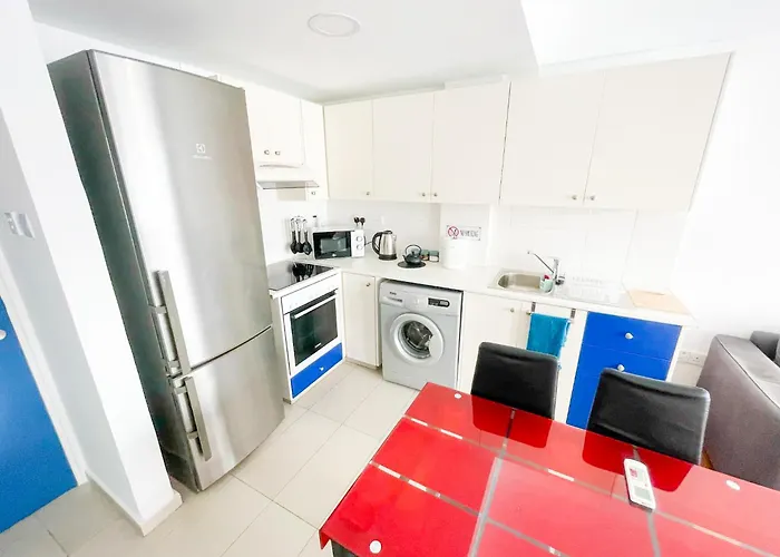 아파트 Awaken Your Divine Self Sacred Self Discovery Retreat In Cyprus 아이아 나파